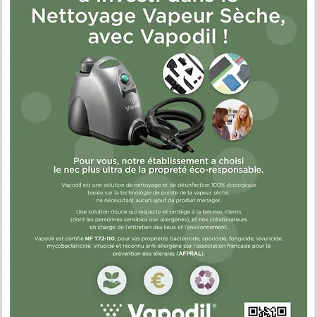 Avec Duo Et Piscine *