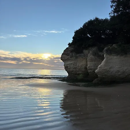 Avec Duo Et Piscine * Sémussac