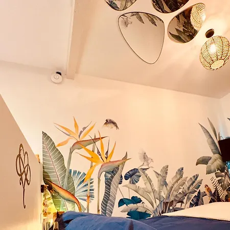 Avec Duo Et Piscine * Semussac